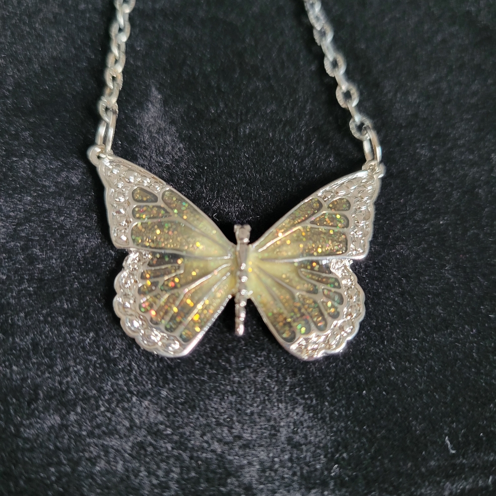 Elegant Silver Butterfly Pendant Necklace